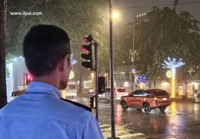 Có những lúc không muốn trời tối…