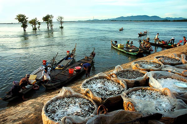 mien tay mua nuoc noi